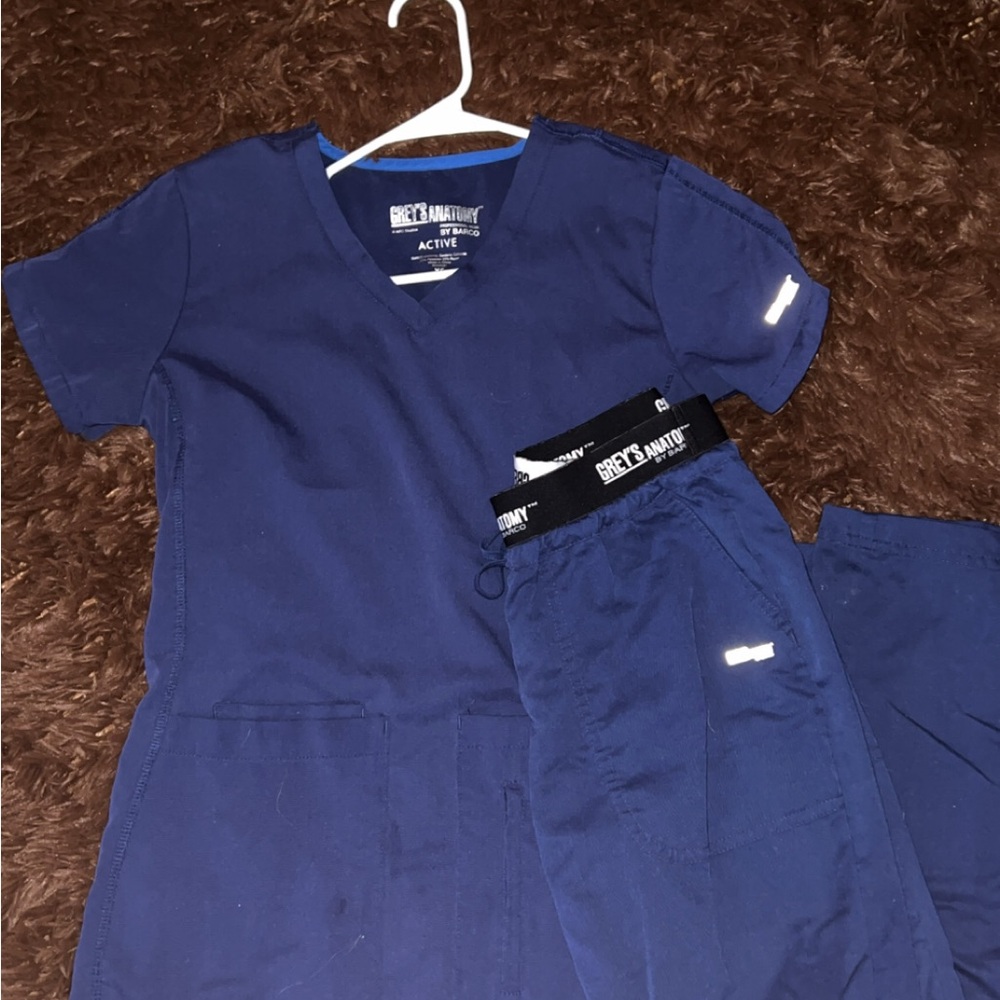 Grey's Anatomy Navy Blue Active Scrub Ensemble